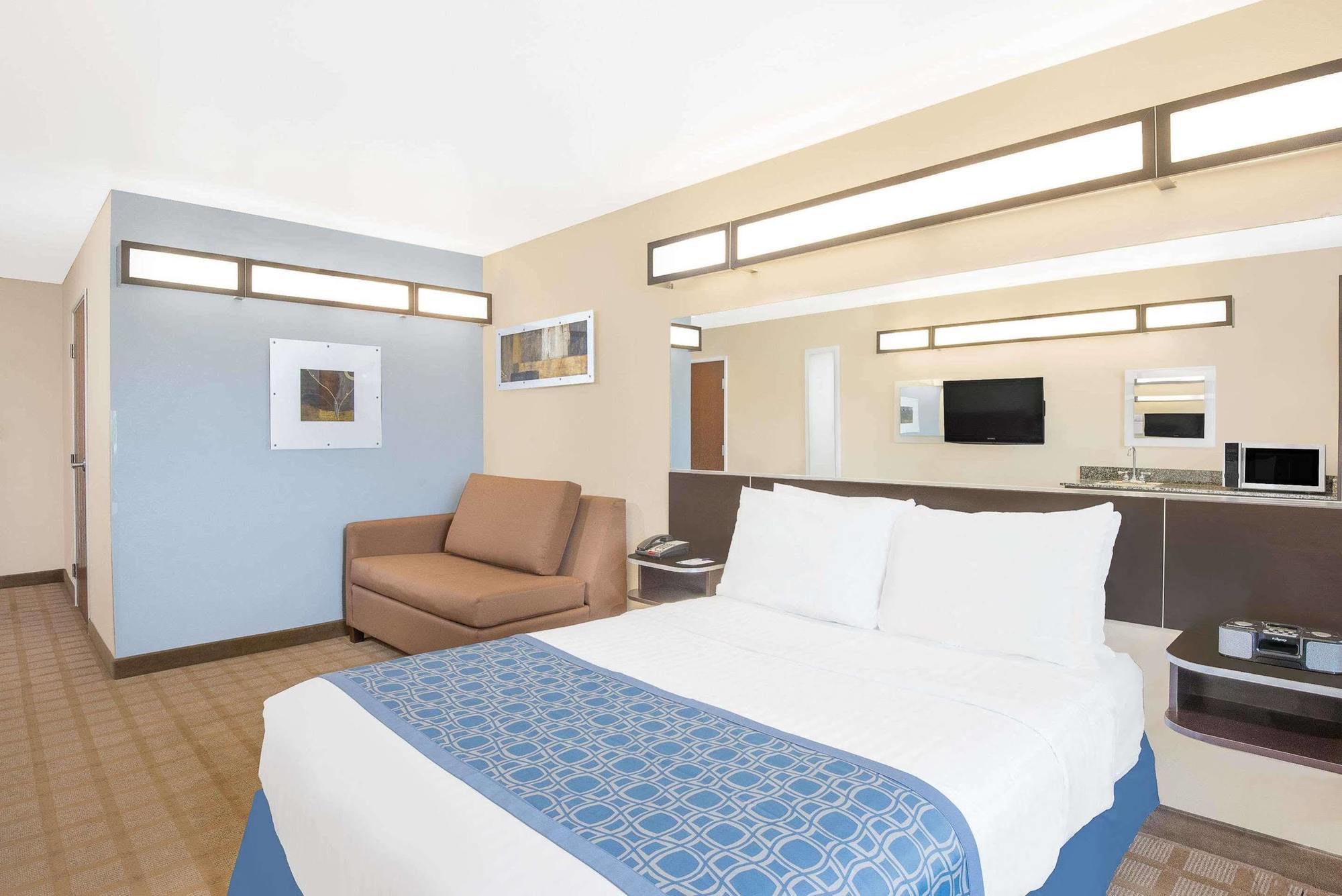 Microtel Inn & Suites By Wyndham Waynesburg Екстер'єр фото
